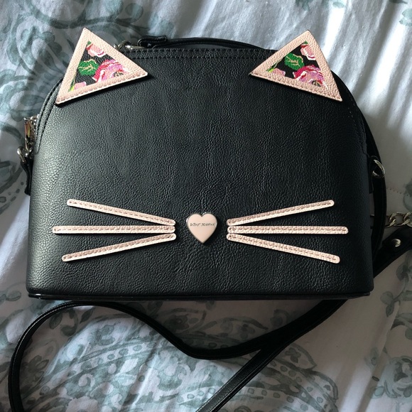 Betsey Johnson Handbags - ✨HP✨ Cute Kitty Cat Handbag 🐱❤️ NWT